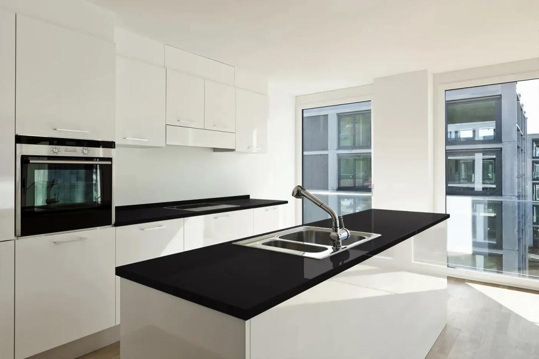 Naturstein Nero Assoluto Arbeitsplatte 20mm